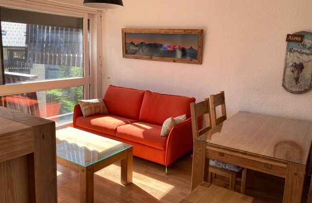 Apartamento acogedor a pie de pista con balcón y cocina equipada