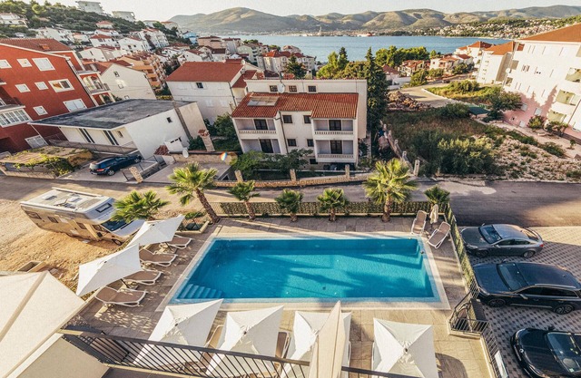 Acogedor apartamento en Okrug Gornji