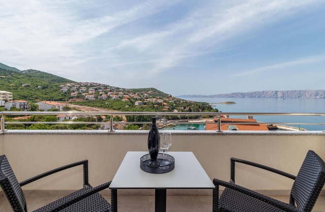 Acogedor apartamento en Klenovica con.