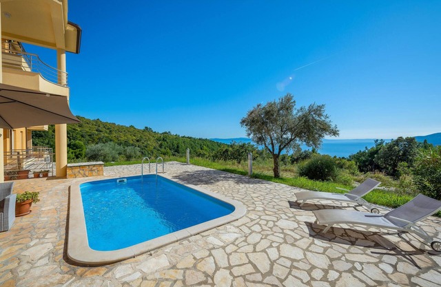 Acogedor apartamento en Rabac