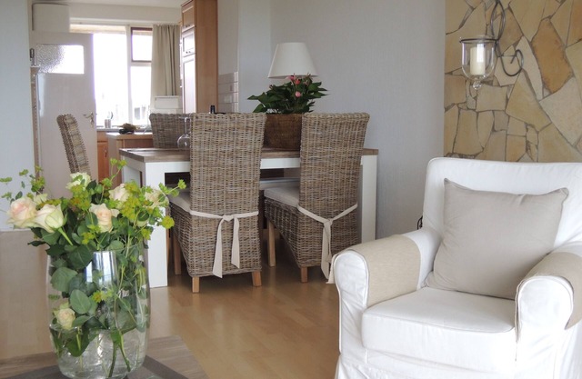 cómodo apartamento con vistas al mar