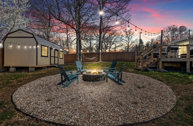 Cozy Asheville Home / Hot Tub / Fire Pit! Discount for week-long stays!