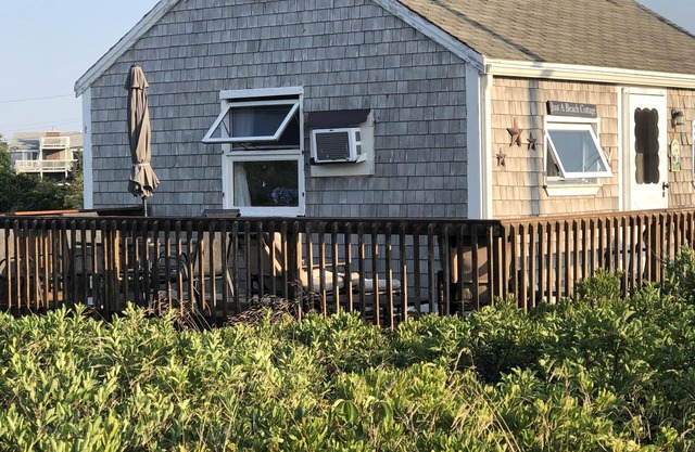 Acogedora y pintoresca casa de Cape Cod Bay en Private Beach.