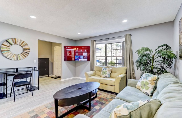 Cozy Casa: 4Bd/2Bth Luxury Vacation Home! Sleeps8!