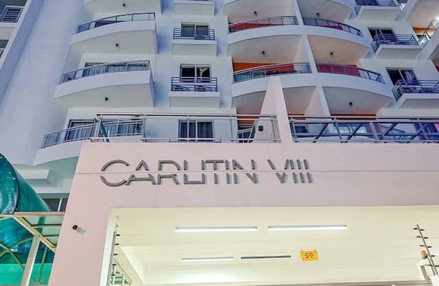Beautiful City Center 1BR Condo, Full AC, Fast Wi-Fi, King Bed, Pool.