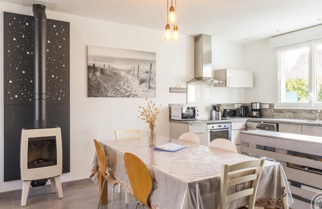 Casa con Jardín Privado, Cerca de la Playa, Ideal para Familias y Mascotas