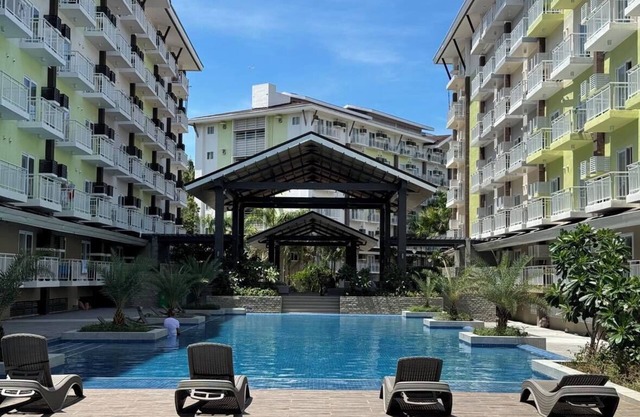 Cozy Condo Near Airport
