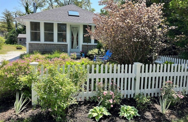 Cozy Cottage Overlooking | 1 Bed, 1 Bath