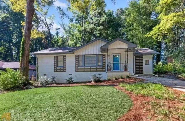 Cozy Decatur Bungalow with Beautiful Backyard