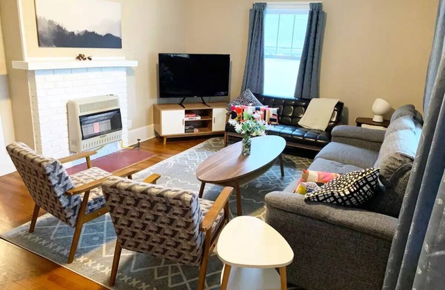 Cozy Downtown Home near NRG