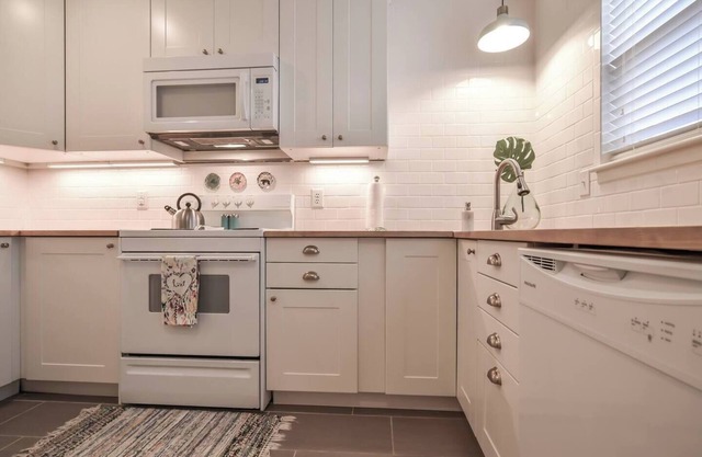 Cozy Duplex Near from 39th St. & KU Hospital 5