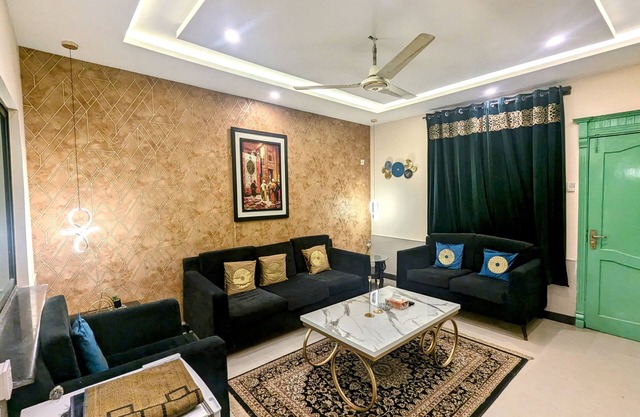 Cozy Family 1-bedroom Condo in Islamabad F-11