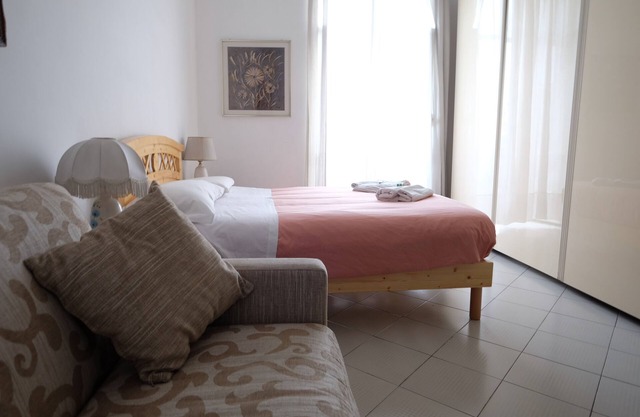 Cozy finely furnished apartment for families and groups!