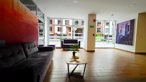 Cozy Getaway Loft Close to Parque 93