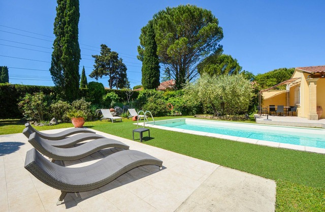 Acogedora casa en Cabannes con WiFi