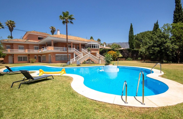 Acogedora casa en Mijas Costa con sauna