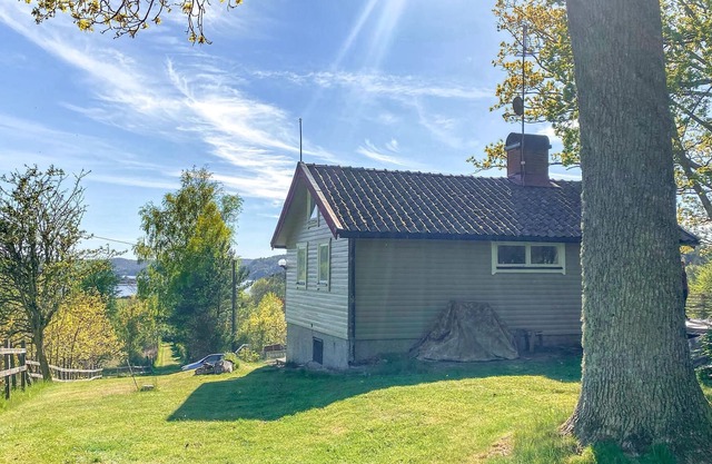 Alojamiento de 4 habitaciones en Henån