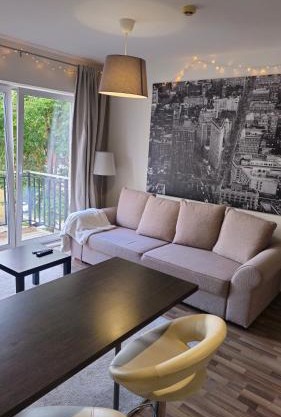 Cozy Little Penthouse Free Parking
