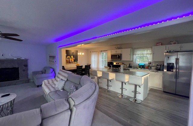 Cozy & Modern Pocono Escape – Near Lakes, Fireplace & Game Night Ready!