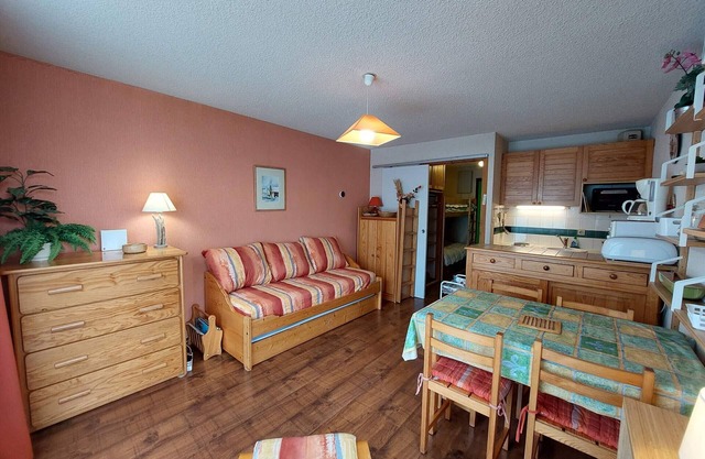 Apartamento en Autrans para 4 personas, cerca de pistas de esquí, balcón, Wi-Fi y todas comodidades