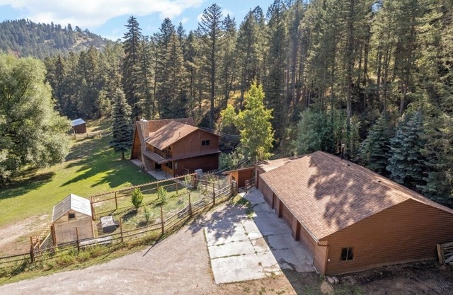 Cozy Mountain Home Near Red Rocks + Game Room!