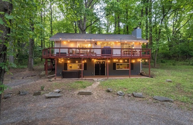 Wild & Cozy | Harpers Ferry Mountain Escape
