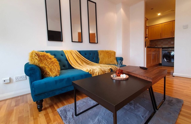 Cozy Oasis Camden (10 mins to Center)
