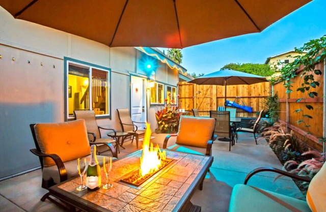 Cosy & Privamnte, mmmmmmA \ C, patio con mesa Fire Chat