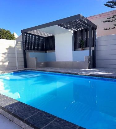 Cozy Retreat with a Pool!