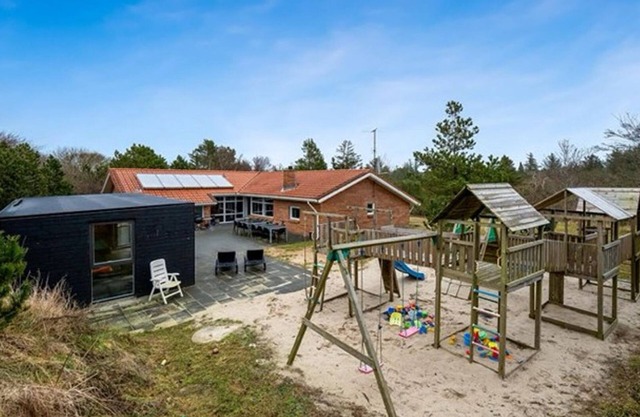 Cozy stone holiday home with good facilities