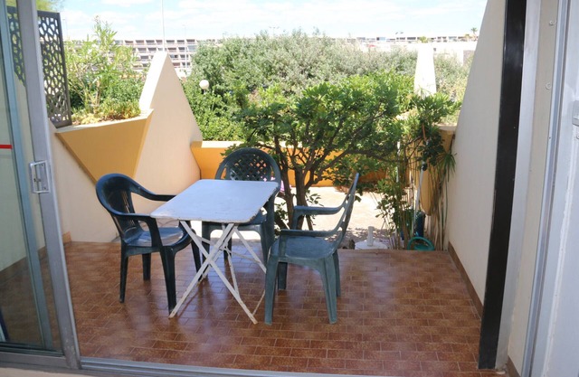 Estudio grande para 2 con terraza, cocina equipada y ascensor - Agde