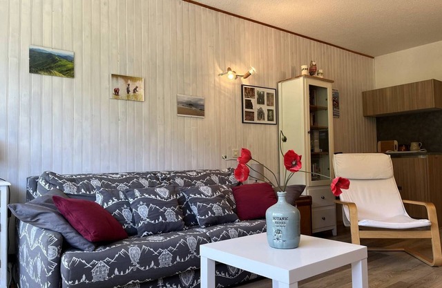 ¡Acogedor apartamento entre pista de esquí y centro, ideal para 2-4 personas!
