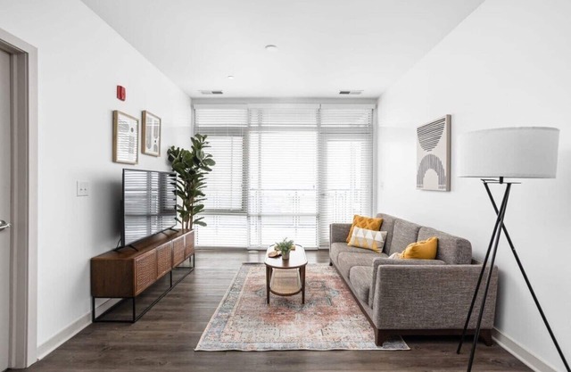 CozySuites 2BD Bottleworks Indianapolis #2