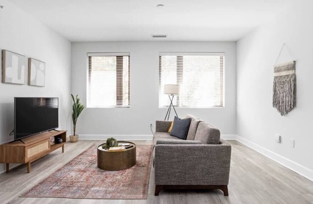 Upscale Modern 2BR Broad Ripple