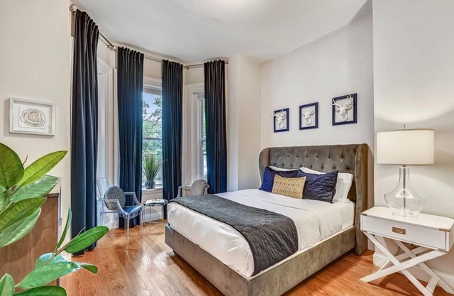 Crisp, Contemporary Escape | Near T