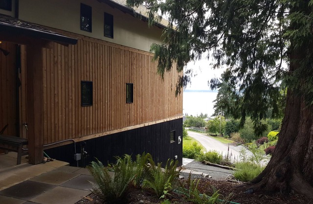 Crows Nest - a South Whidbey Island Vacation