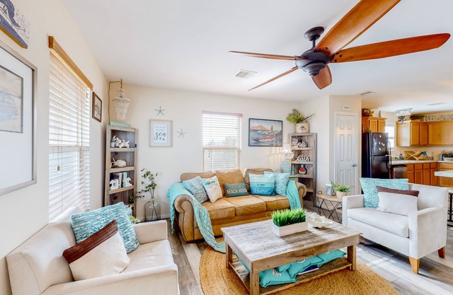 Crystal Beach 3BR | Comfortable Home w/Patio, Short Drive to Beach