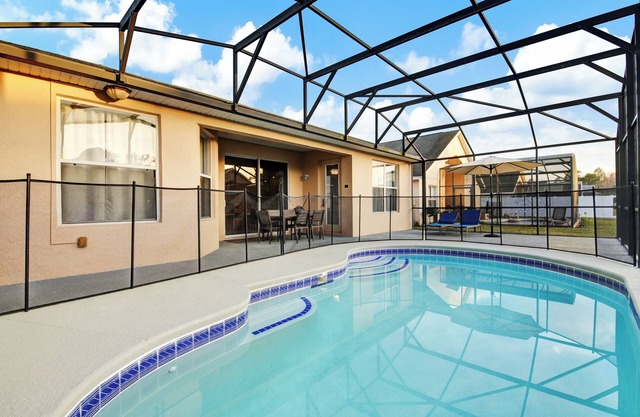 Crystal Cove Villa: Relaxing 4 Bedroom 3 Bathroom Home in Kissimmee