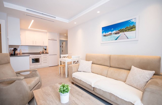 Cubo's Apartamento Tivoli B3 / wifi gratis / aire acondicionado