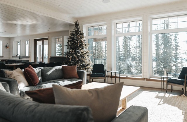 Brand New, Custom Built Incredible Three Story House on The Ridge