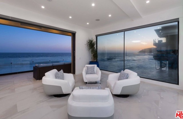 Casa de playa Malibu personalizada en playa privada