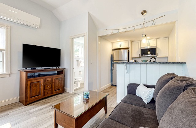 Cute In-Town Cottage 1 Mile from the Beach w/ Porch, WiFi & Shared Pool/Hot Tub