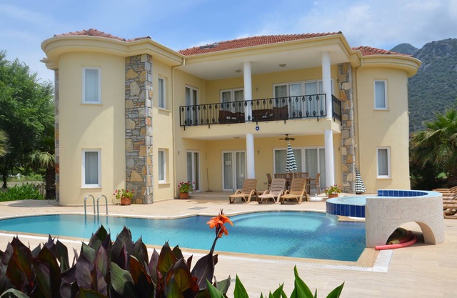 Dalyan Tulip Villa: piscina privada y zona ajardinada, ubicación tranquila