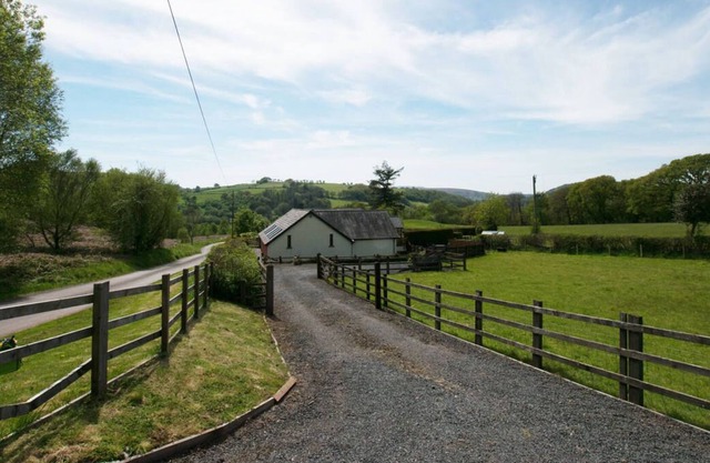 Casa de vacaciones Brecon Beacons, admite mascotas (máximo 3 perros). Casa unifamiliar con grandes paseos, fishi