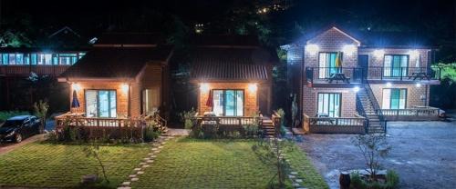 Danyang Soseonam Hwangto Village