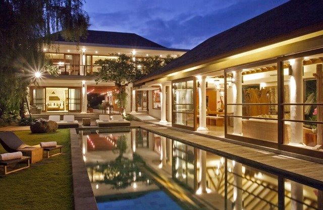 Dea Villas - Sarasvati, 4 Habitaciones en Canggu