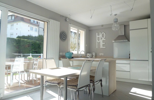 DEAUVILLE, / JARDIN 5 CAMAS. 5 min DE LA MAR / nueva apariencia