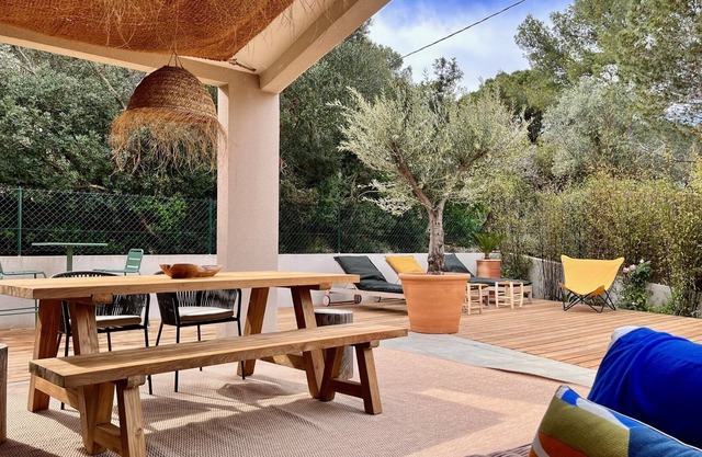 Deco apartment near the beaches with terrace and garden of 150 m2