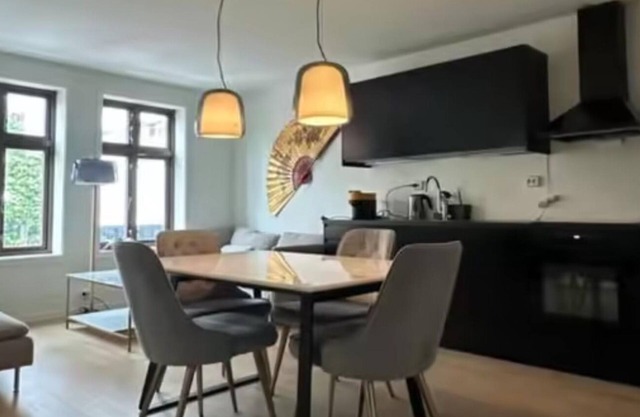 Apartamento de lujo central de 2 dormitorios con vistas y garaje subterráneo