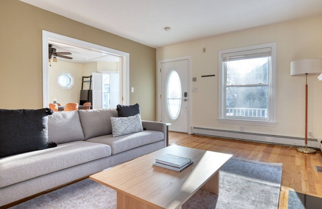 Deluxe Quincy 3BR w/ W/D, nr Red Line, by Blueground
